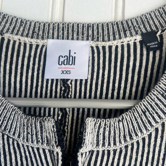CAbi #3526 Gray Cupid’s Cardigan Knit Sweater Women’s Size XXS - Picture 4 of 6